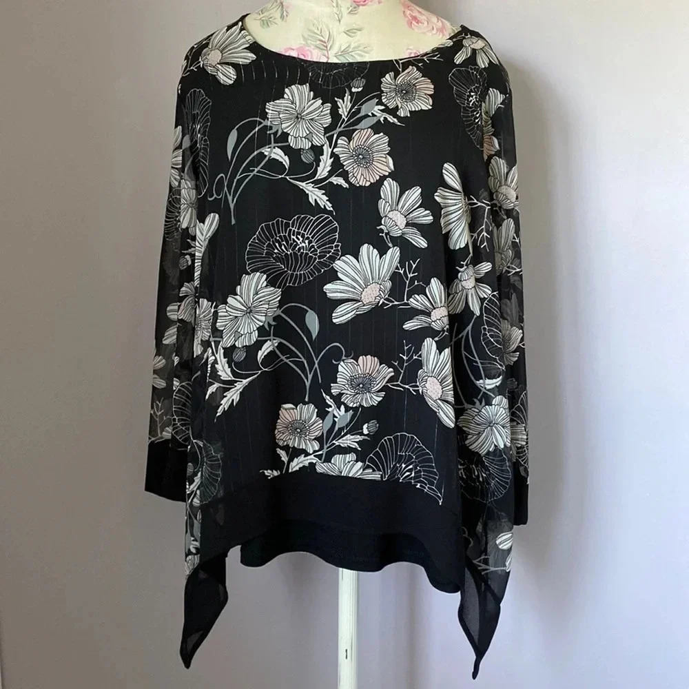 Rebecca printed top size XL